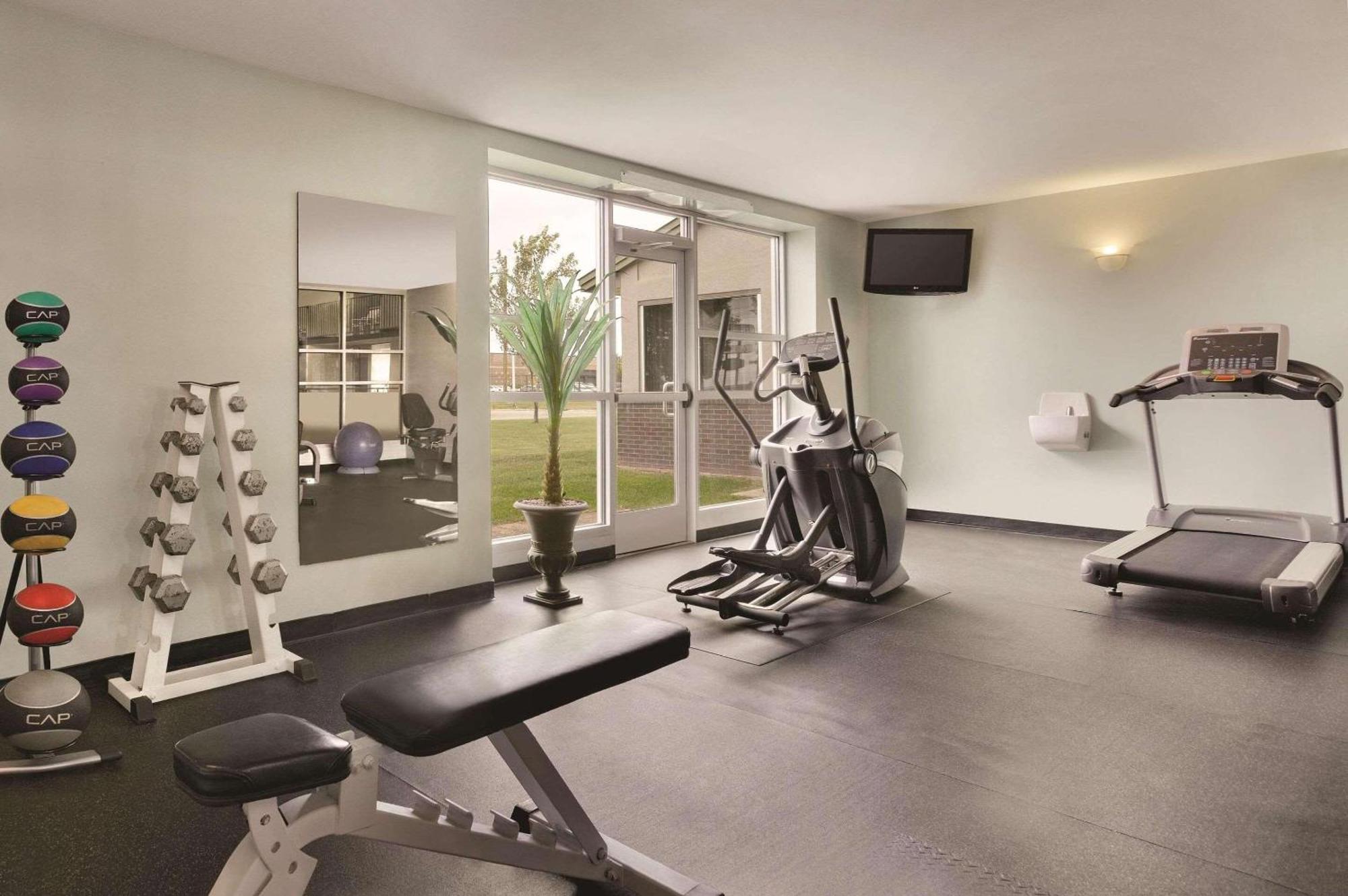 Country Inn & Suites By Radisson, Fergus Falls, Mn Екстериор снимка