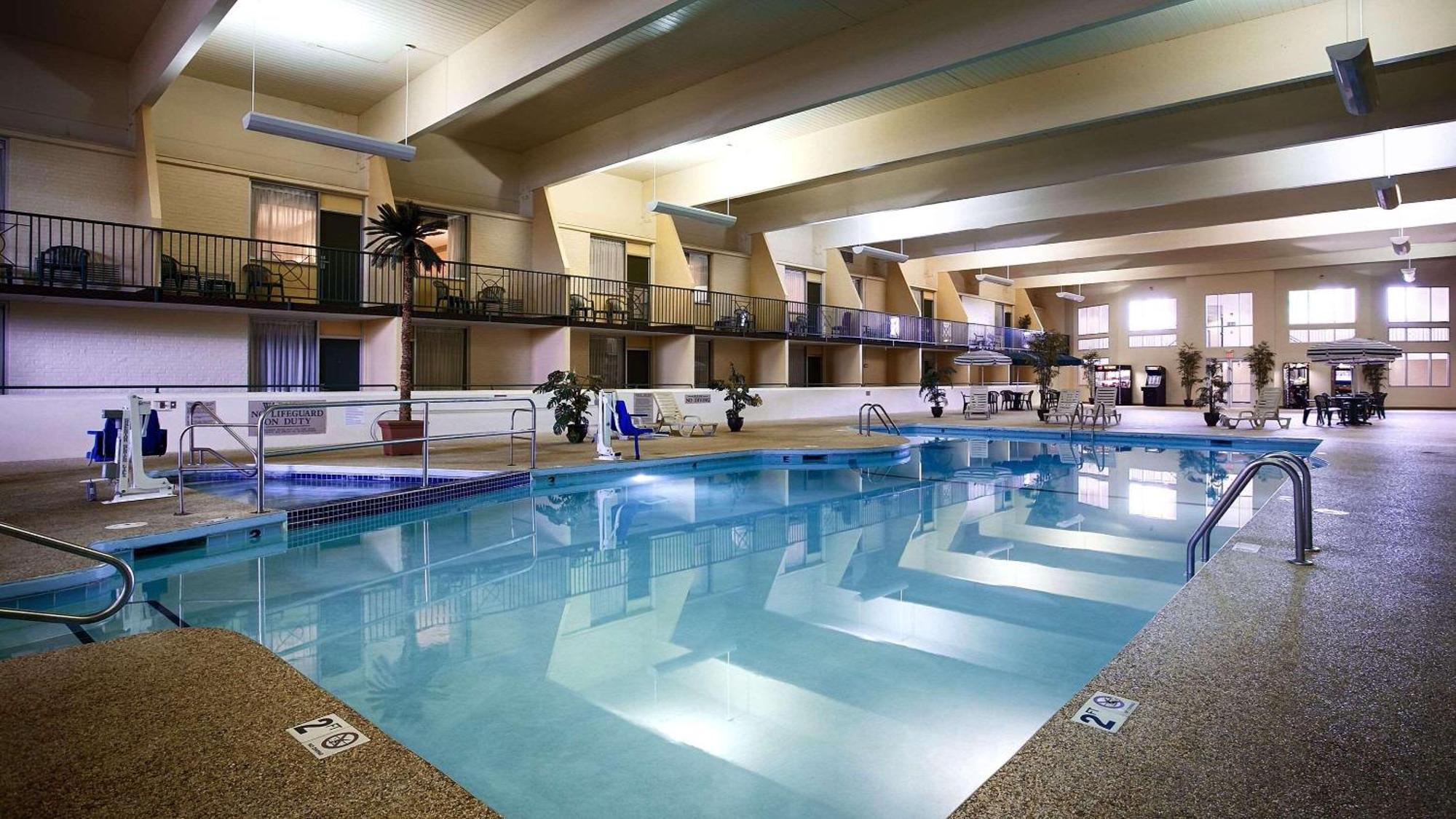 Country Inn & Suites By Radisson, Fergus Falls, Mn Стая снимка