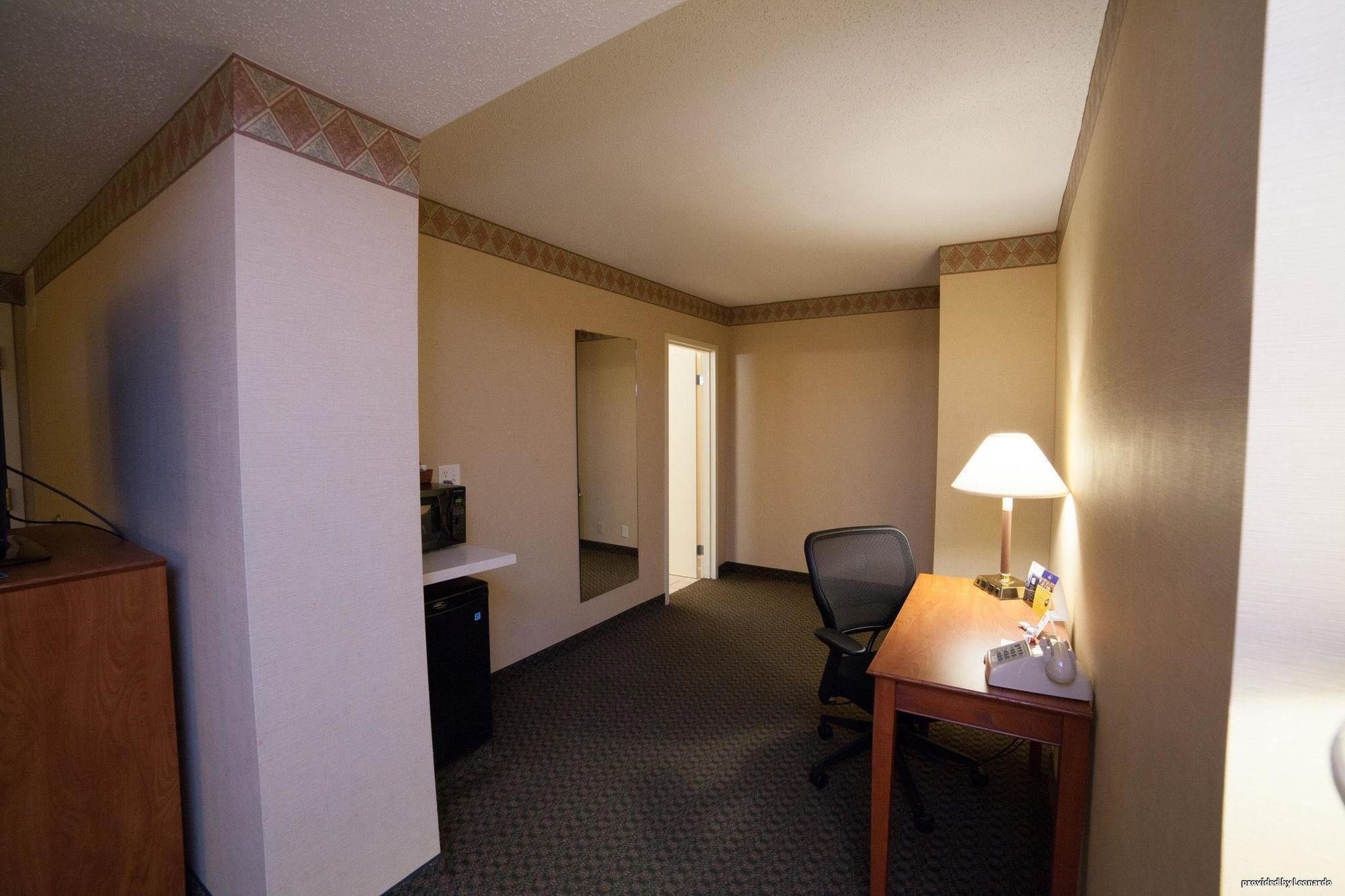 Country Inn & Suites By Radisson, Fergus Falls, Mn Екстериор снимка